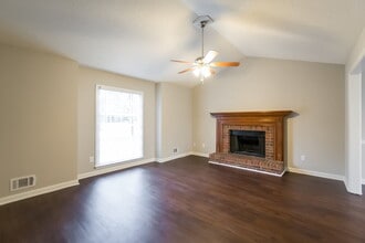 2715 Horseshoe Creek Dr in Marietta, GA - Building Photo - Building Photo