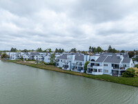 400 Barnegat Ln in Redwood City, CA - Foto de edificio - Building Photo