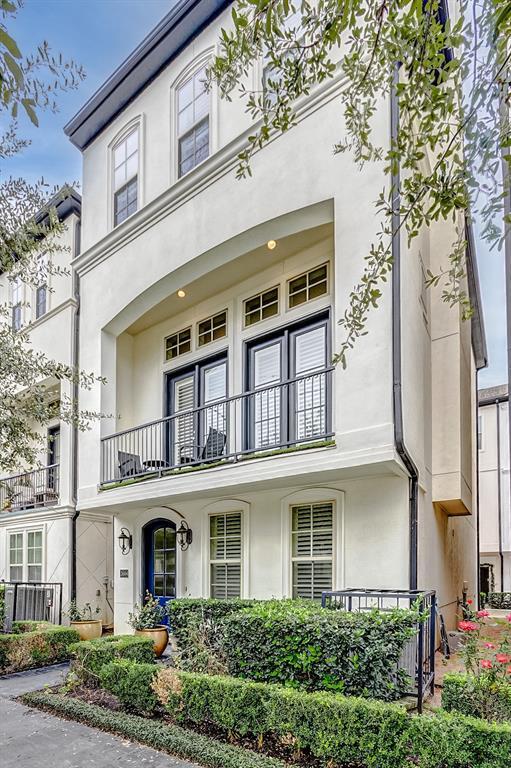 property at 2604 Capitol St