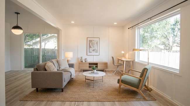 3016 W Roxbury St, Unit Apt B in Springfield, MO - Building Photo - Building Photo