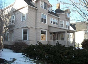 343 Oxford St in Rochester, NY - Building Photo