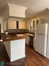 520 NE 58th St in Oakland Park, FL - Building Photo - Building Photo