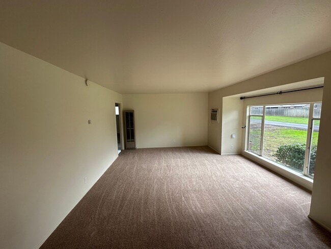 3120 Alder Way in West Sacramento, CA - Building Photo - Building Photo