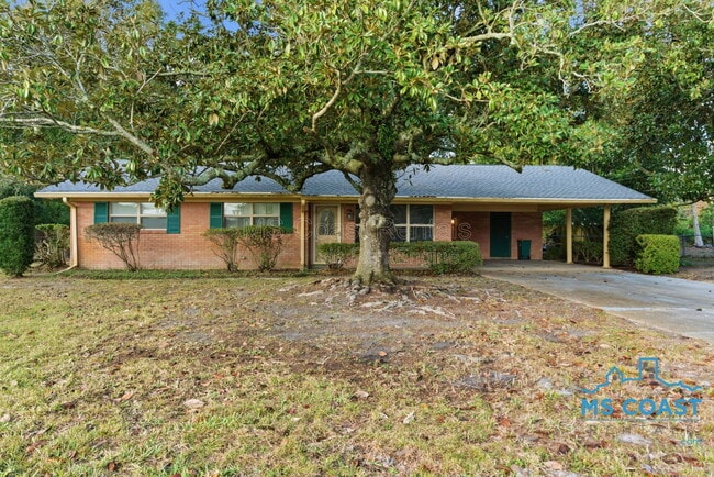 339 Hilton Ave in Biloxi, MS - Building Photo - Building Photo