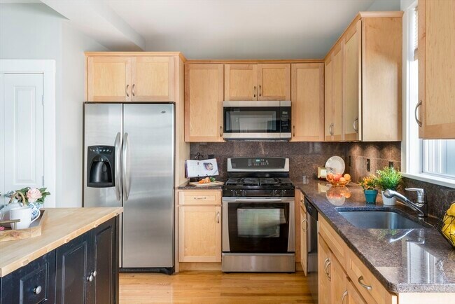15 York Pl, Unit 3 in Cambridge, MA - Building Photo - Building Photo