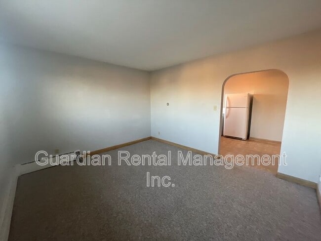 2016 Walsh St E in Thunder Bay, ON - Building Photo - Building Photo