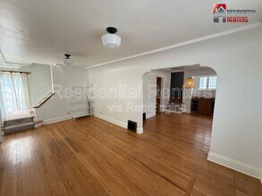 2185 N 70th St in Wauwatosa, WI - Building Photo - Building Photo