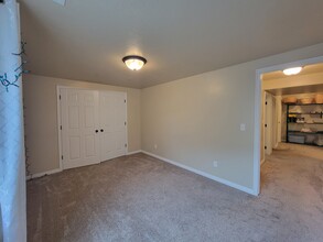 1097 S 1875 W, Unit 1,100 sqft basement in Syracuse, UT - Building Photo - Building Photo