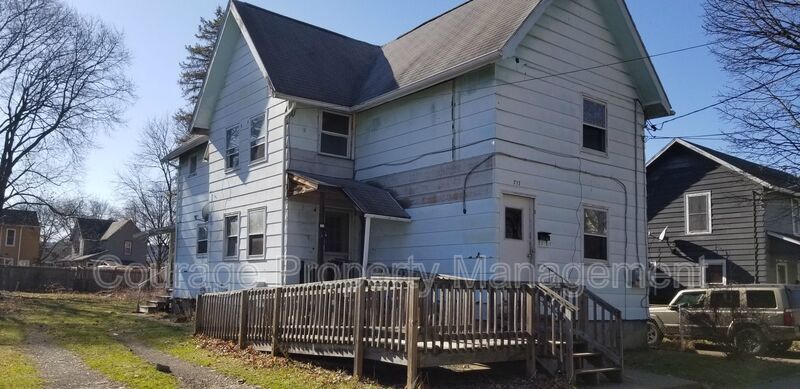 717 German St in Elmira, NY - Building Photo