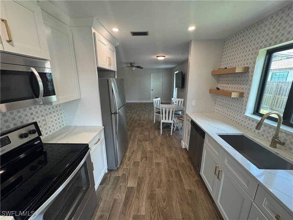 27731 Arroyal Rd in Bonita Springs, FL - Building Photo