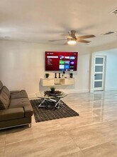 5737 Freedom St in Hollywood, FL - Building Photo - Building Photo