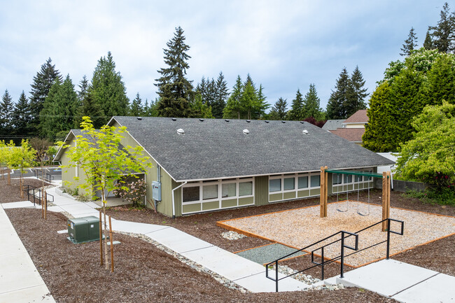 Alderwood Grove in Lynnwood, WA - Foto de edificio - Building Photo