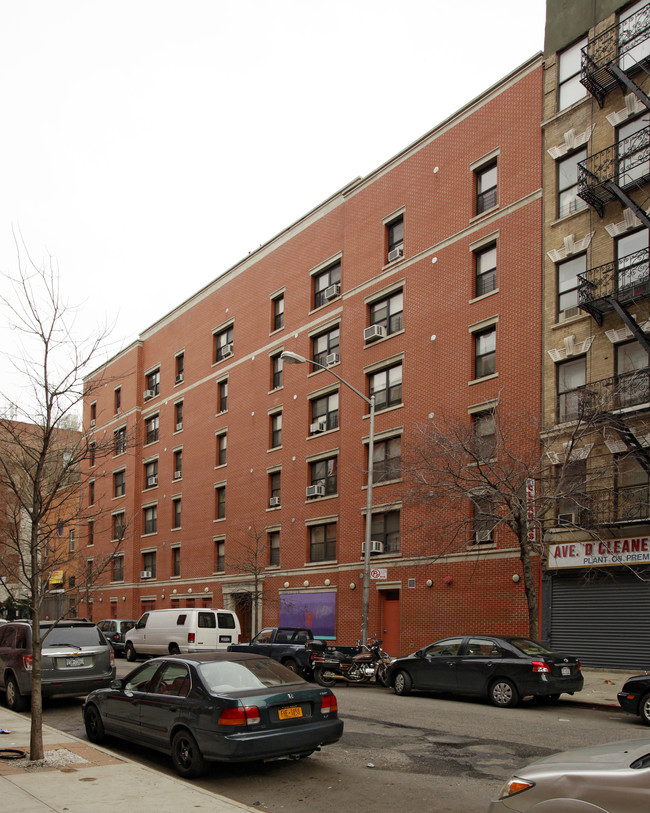 303 E Third St in New York, NY - Building Photo - Building Photo