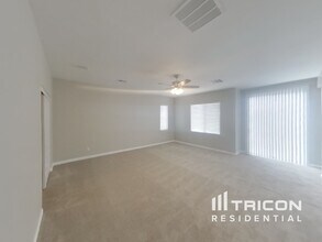 9109 Picket Fence Ave in Las Vegas, NV - Building Photo - Building Photo