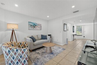 17220 Terraverde Cir in Ft. Myers, FL - Building Photo - Building Photo