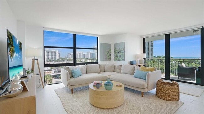 3031 N Ocean Blvd in Fort Lauderdale, FL - Building Photo - Building Photo