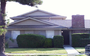 3917 S Ross St in Santa Ana, CA - Building Photo - Building Photo