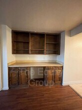 1305 S Court St in Visalia, CA - Building Photo - Building Photo