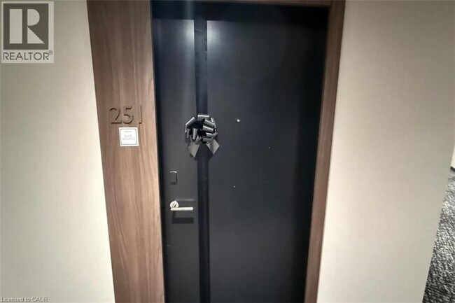 2501 Saw Whet Blvd. in Oakville, ON - Building Photo - Building Photo