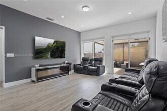 8218 SW 163rd Pl in Miami, FL - Building Photo - Building Photo