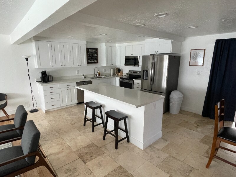 9949 Sego Lily Dr-Unit -1A in Sandy, UT - Building Photo