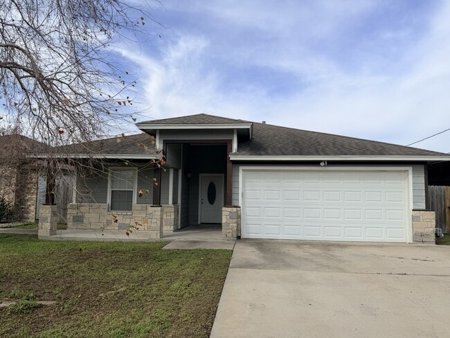 property at 103 S 4th St