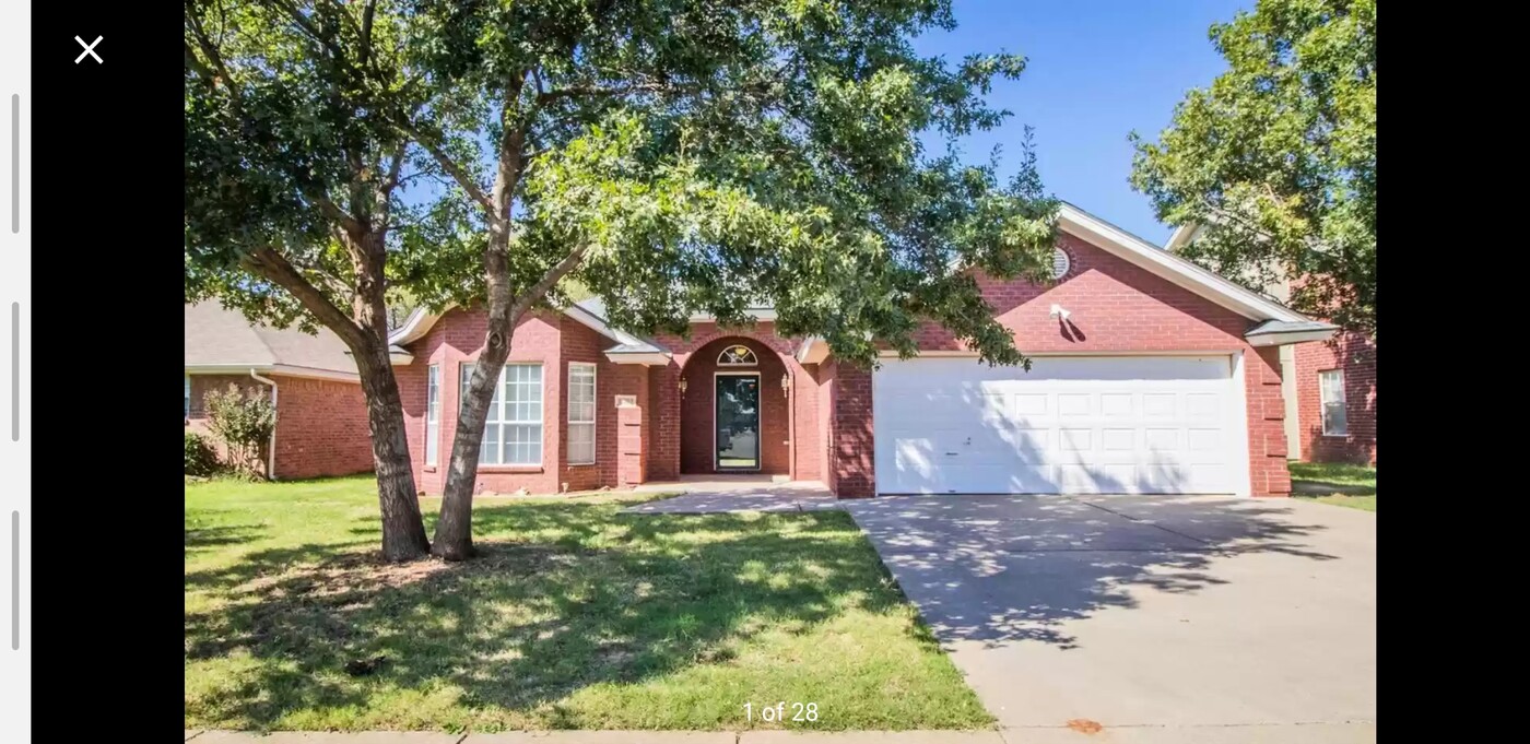 1002 Justice in Lubbock, TX - Building Photo