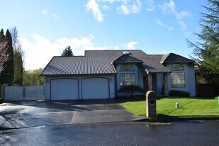 12606 NE 37th Ct in Vancouver, WA - Building Photo