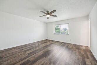 4218 Crestwood Dr in Garland, TX - Building Photo - Building Photo