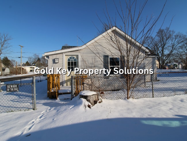 property at 3000 S Mulberry St