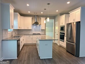 3710 Renaissance Cir in Atlanta, GA - Building Photo - Building Photo