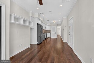 4435 Sansom St in Philadelphia, PA - Building Photo