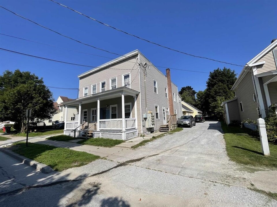 37 Killington Ave in Rutland, VT - Building Photo