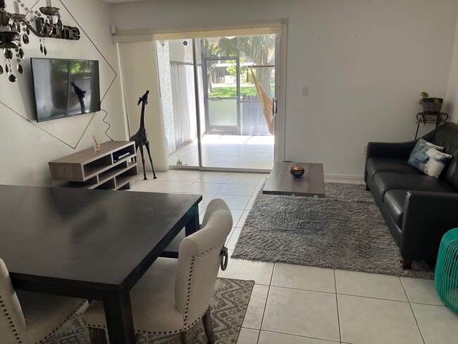 property at 896 SW 9th Street Cir