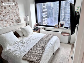235 W 56th St in New York, NY - Building Photo - Building Photo