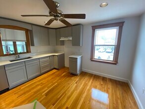 22 Harkins St in Quincy, MA - Building Photo - Building Photo