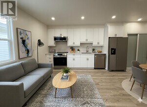 67 Wayland Ave in Toronto, ON - Building Photo - Building Photo