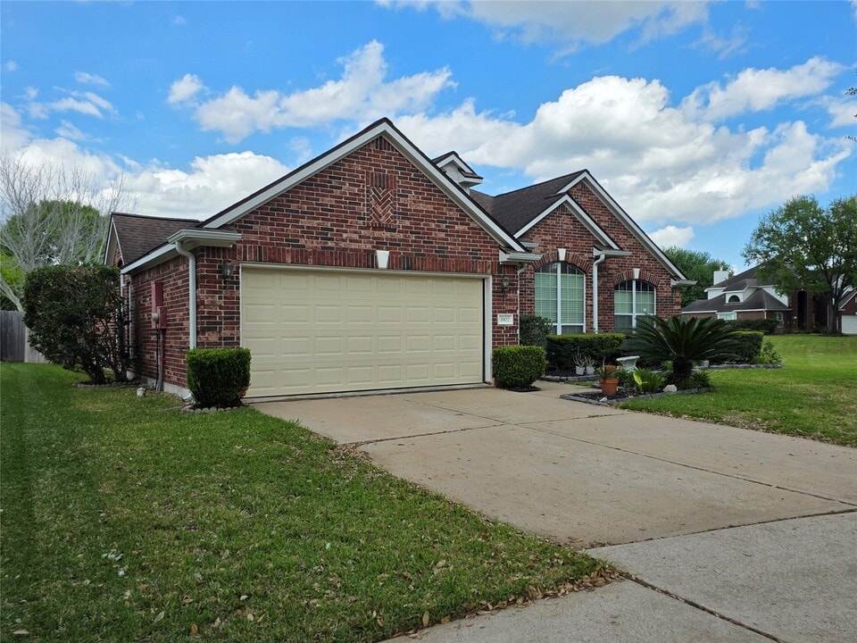 3902 Double Trail Ct in Missouri City, TX - Building Photo