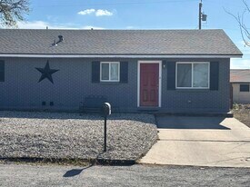 104 Catherine St in Del Rio, TX - Building Photo