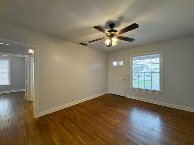 1914 S Donnybrook Ave in Tyler, TX - Building Photo - Building Photo