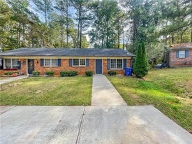 452 Charleston Ln in Lawrenceville, GA - Building Photo