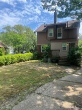 890 E 143rd St in Cleveland, OH - Building Photo - Building Photo