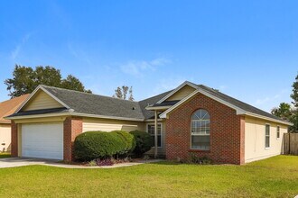 411 Willow Green Dr in Orange Park, FL - Building Photo - Building Photo