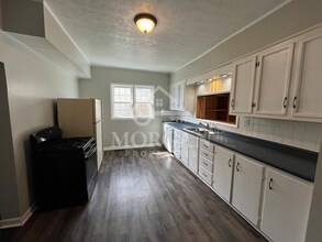 2316 N B St in Elwood, IN - Building Photo - Building Photo