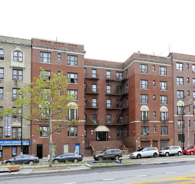 1362 Grand Concourse in Bronx, NY - Building Photo - Building Photo