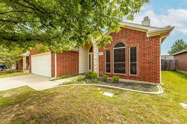 8832 Stirrup Way in Fort Worth, TX - Building Photo - Building Photo