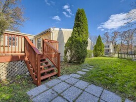 6 Heathrow Manor Ct in Perry Hall, MD - Building Photo