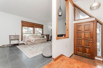 144 S Dartmouth Dr in Manhattan, KS - Building Photo - Building Photo