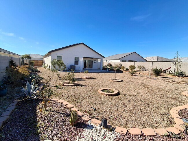 3560 N Mia Ln in Casa Grande, AZ - Building Photo - Building Photo