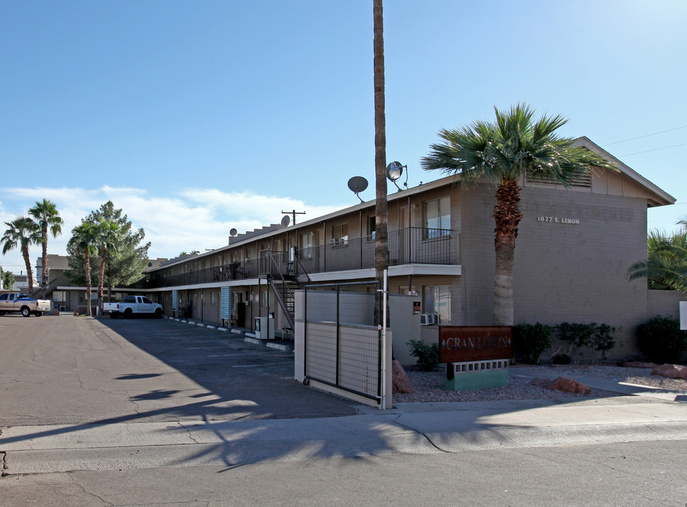 Alegre Apartments in Tempe, AZ - Building Photo